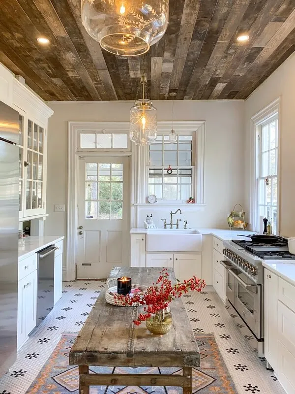 Home renovation in Summerville, SC creating personalized and story-driven interior designs